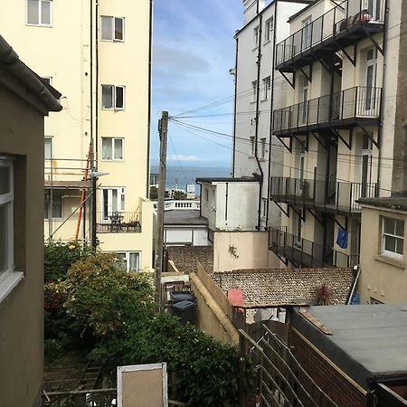 Sterling House Hotel Eastbourne Bagian luar foto