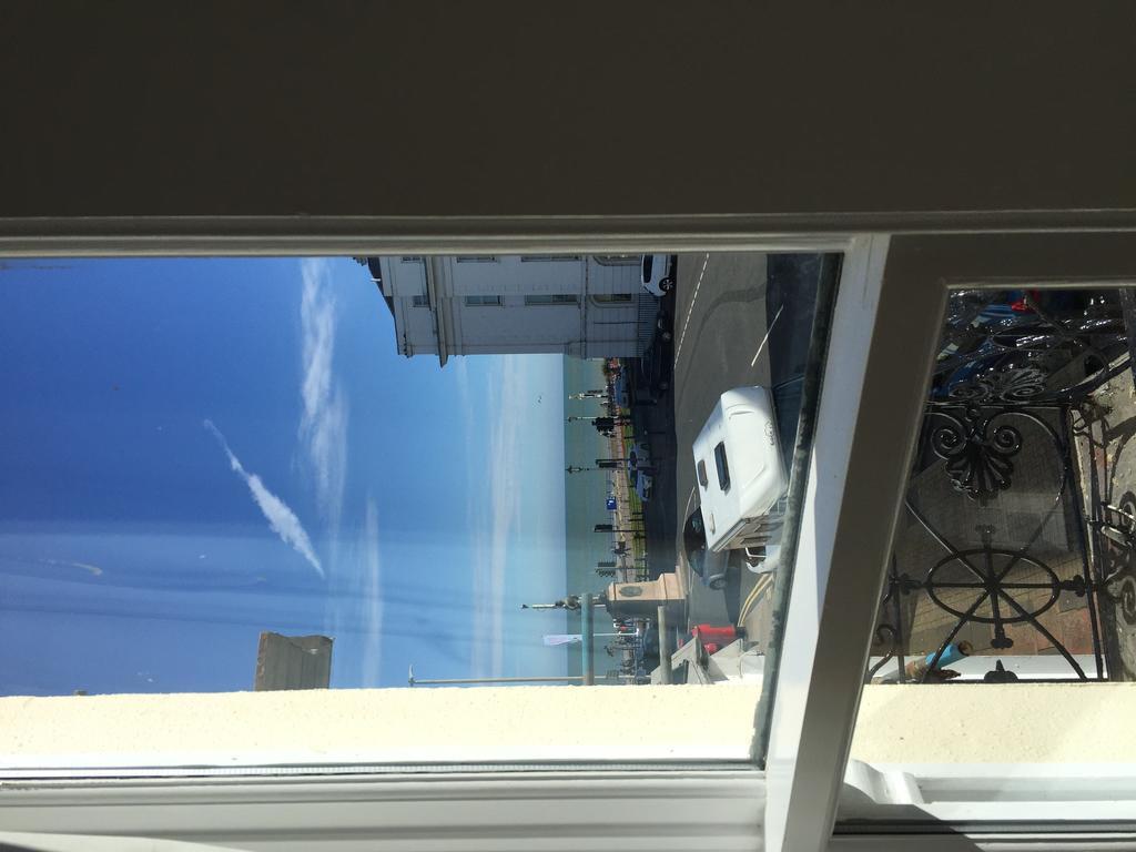 Sterling House Hotel Eastbourne Bagian luar foto