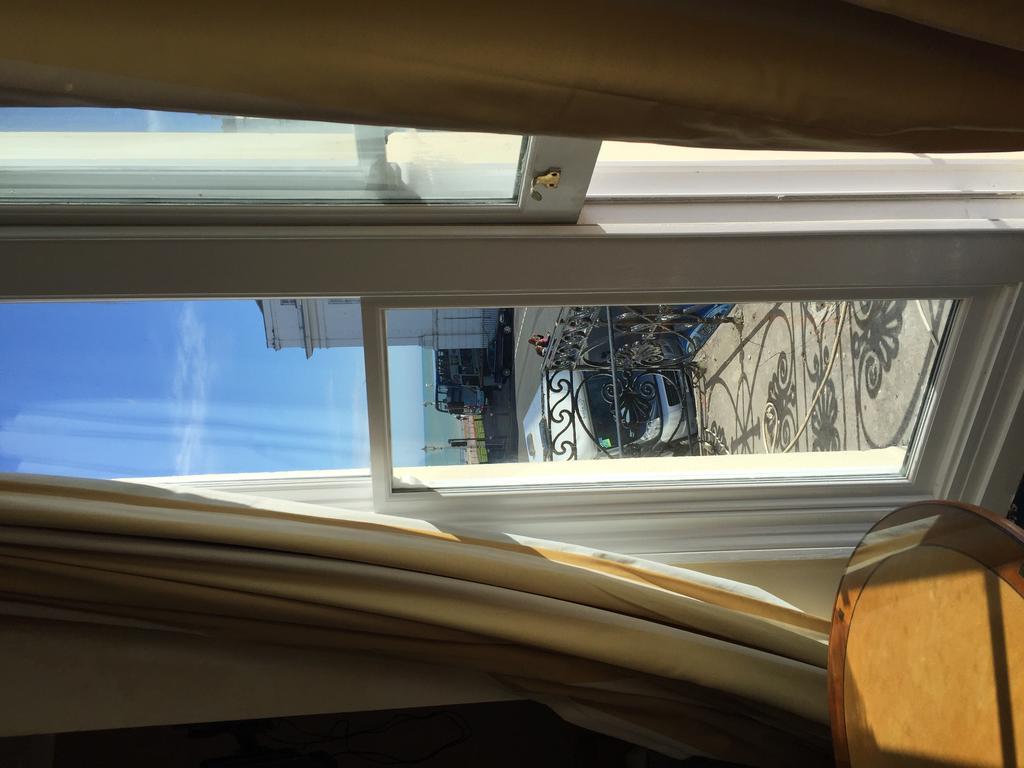 Sterling House Hotel Eastbourne Bagian luar foto