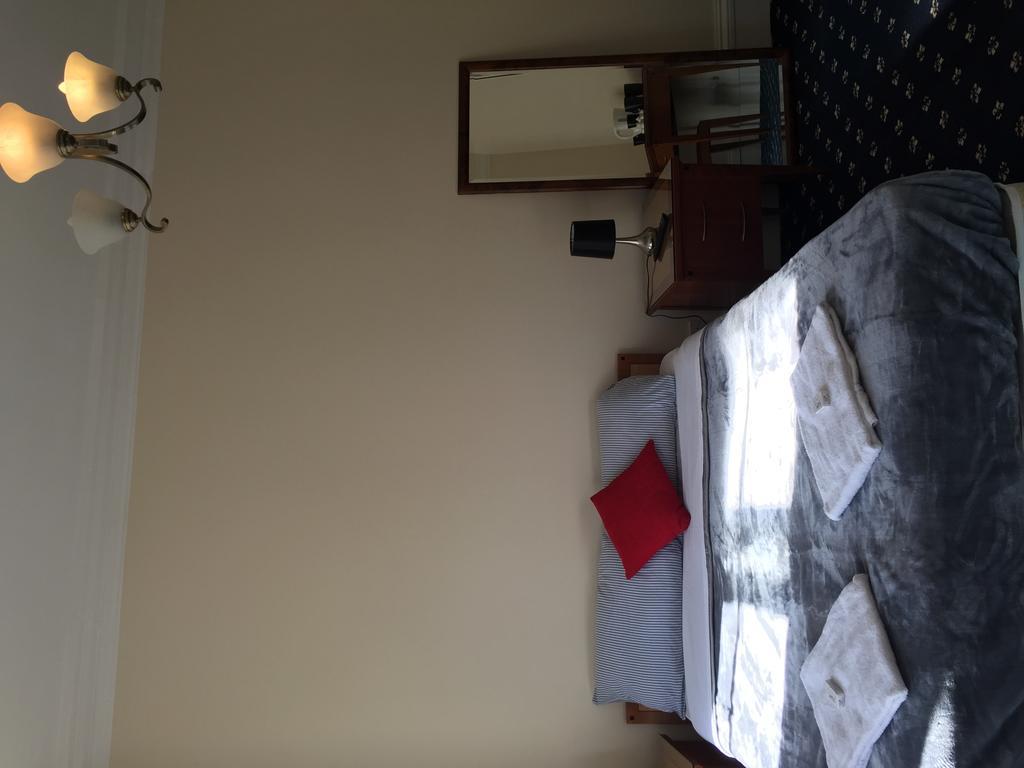 Sterling House Hotel Eastbourne Bagian luar foto